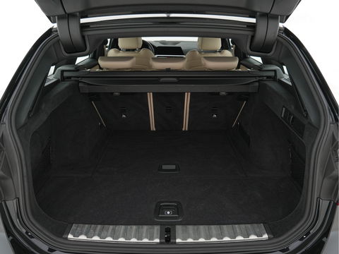 BMW 3 Serie Touring 330i High Executive Edition Sport-Pack Aut. *VERNASCA-FULL-LEATHER | DIGI-COCKPIT | FULL-LED | SPORT-SEATS | HIFI-SOUND | AMBIENT-LIGHT | HEATED-SEATS | DAB | NAVI-FULLMAP | ECC | CARPLAY | PDC | CRUISE | 18"ALU*