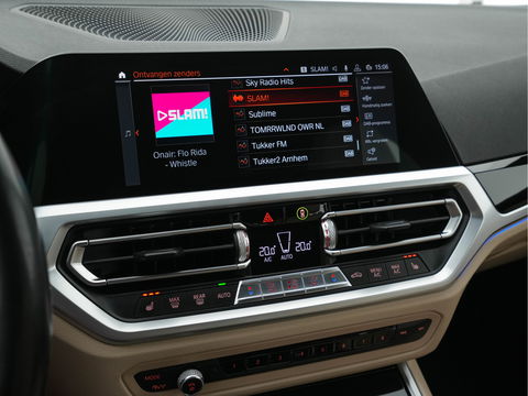 BMW 3 Serie Touring 330i High Executive Edition Sport-Pack Aut. *VERNASCA-FULL-LEATHER | DIGI-COCKPIT | FULL-LED | SPORT-SEATS | HIFI-SOUND | AMBIENT-LIGHT | HEATED-SEATS | DAB | NAVI-FULLMAP | ECC | CARPLAY | PDC | CRUISE | 18"ALU*