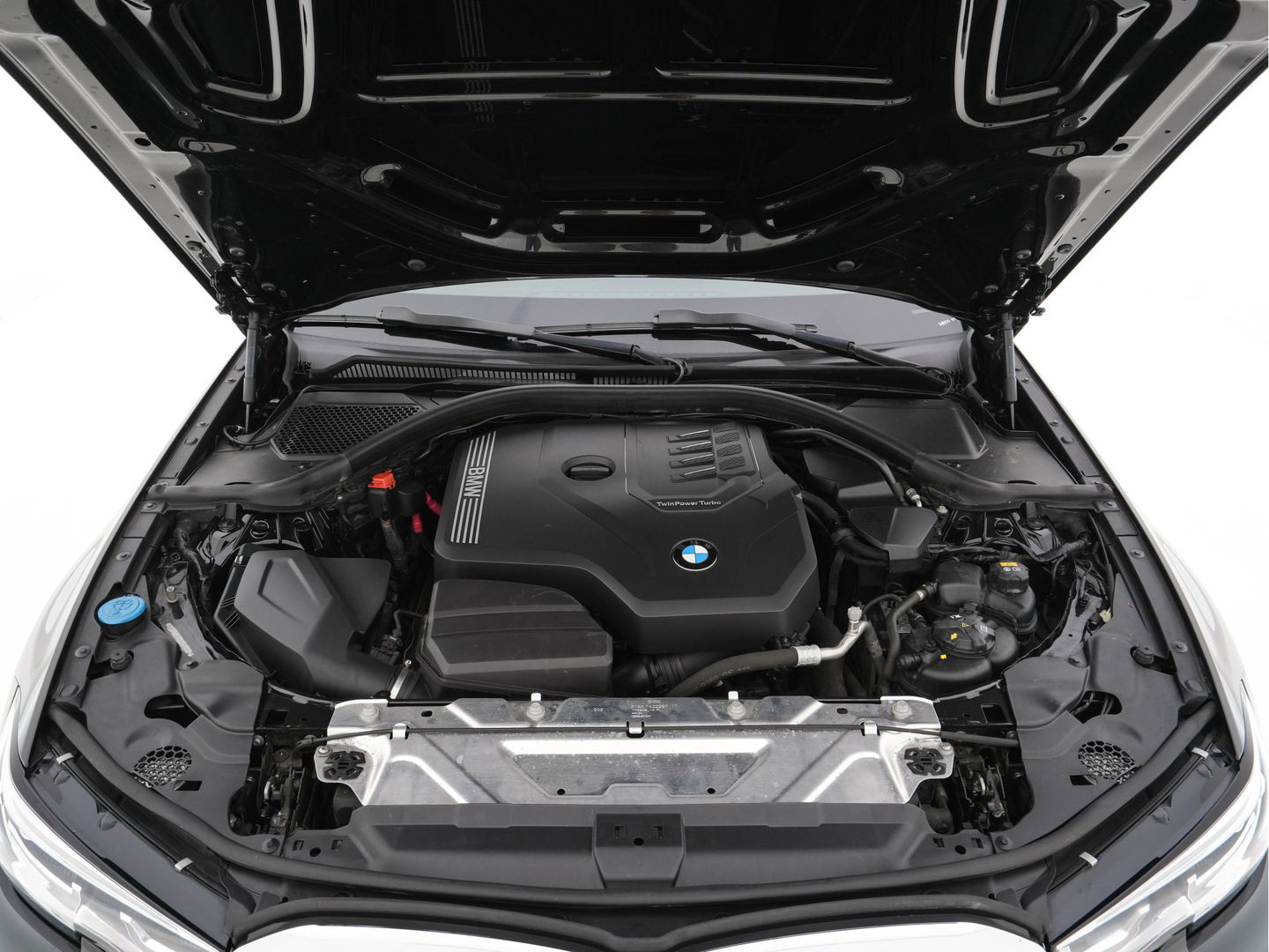 BMW 3 Serie Touring 330i High Executive Edition Sport-Pack Aut. *VERNASCA-FULL-LEATHER | DIGI-COCKPIT | FULL-LED | SPORT-SEATS | HIFI-SOUND | AMBIENT-LIGHT | HEATED-SEATS | DAB | NAVI-FULLMAP | ECC | CARPLAY | PDC | CRUISE | 18"ALU*
