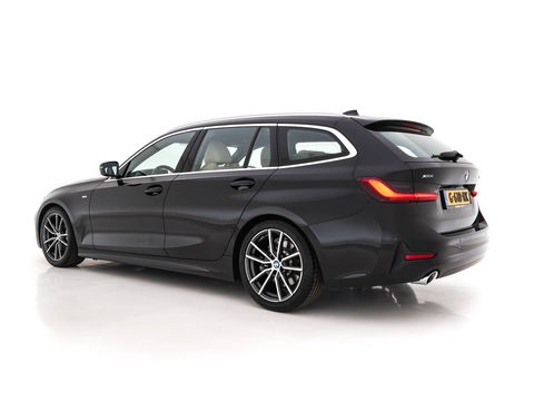 BMW 3 Serie Touring 330i High Executive Edition Sport-Pack Aut. *VERNASCA-FULL-LEATHER | DIGI-COCKPIT | FULL-LED | SPORT-SEATS | HIFI-SOUND | AMBIENT-LIGHT | HEATED-SEATS | DAB | NAVI-FULLMAP | ECC | CARPLAY | PDC | CRUISE | 18"ALU*
