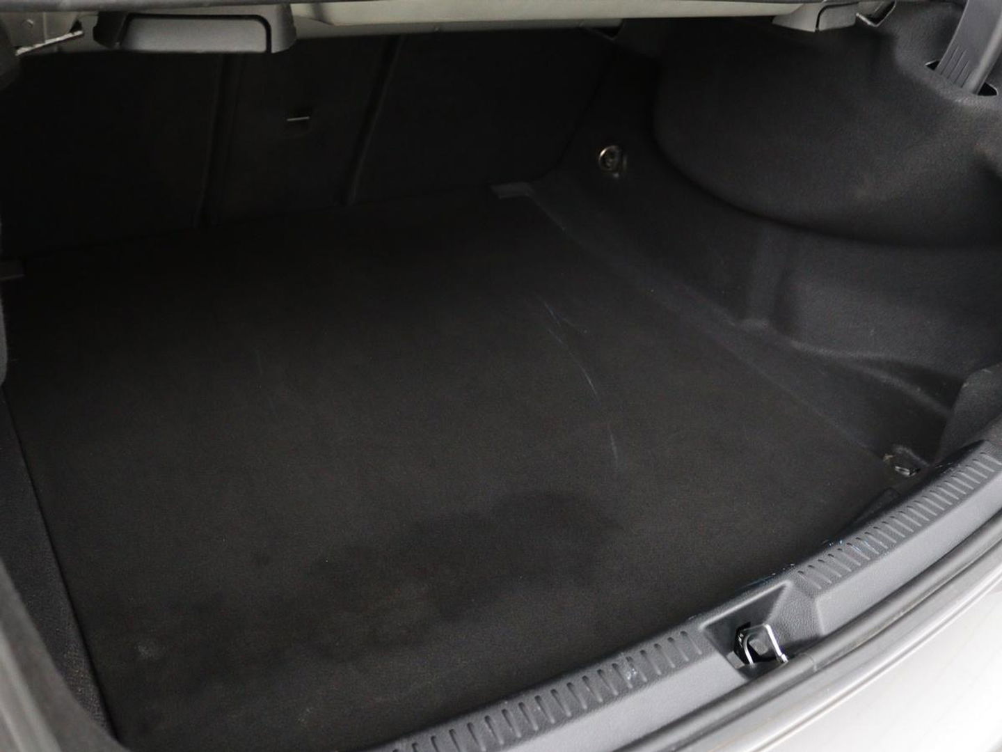 Mercedes-Benz A-Klasse 180d AMG | 36.600km NAP | Panoramadak | Stoelverwarming | Carplay | Camera | Full LED | Navigatie | Leder/Alcantara | Widescreen