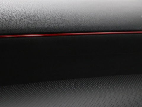 Mercedes-Benz A-Klasse 180d AMG | 36.600km NAP | Panoramadak | Stoelverwarming | Carplay | Camera | Full LED | Navigatie | Leder/Alcantara | Widescreen