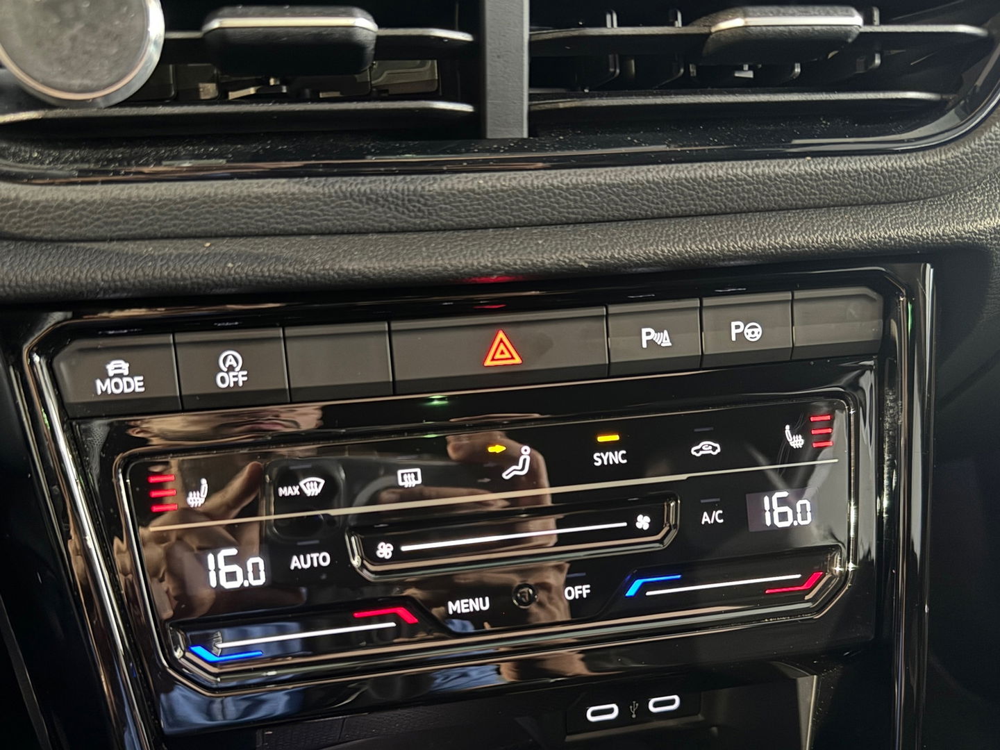 Volkswagen T-Roc 1.5 TSI R-Line Pano|IQ|Beats|Keyl|Leer|Memory