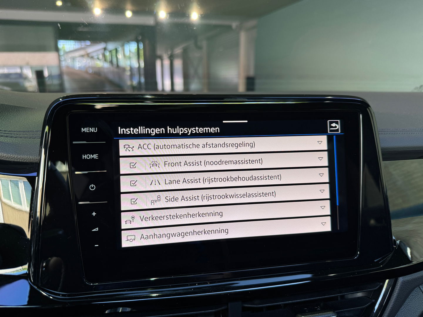 Volkswagen T-Roc 1.5 TSI R-Line Pano|IQ|Beats|Keyl|Leer|Memory