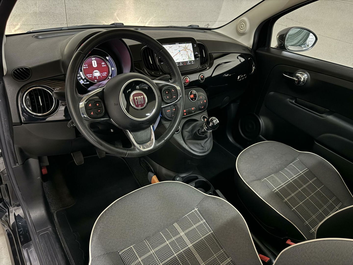 Fiat 500 0.9 TwinAir Turbo Lounge Pano Carplay Cruise NAP