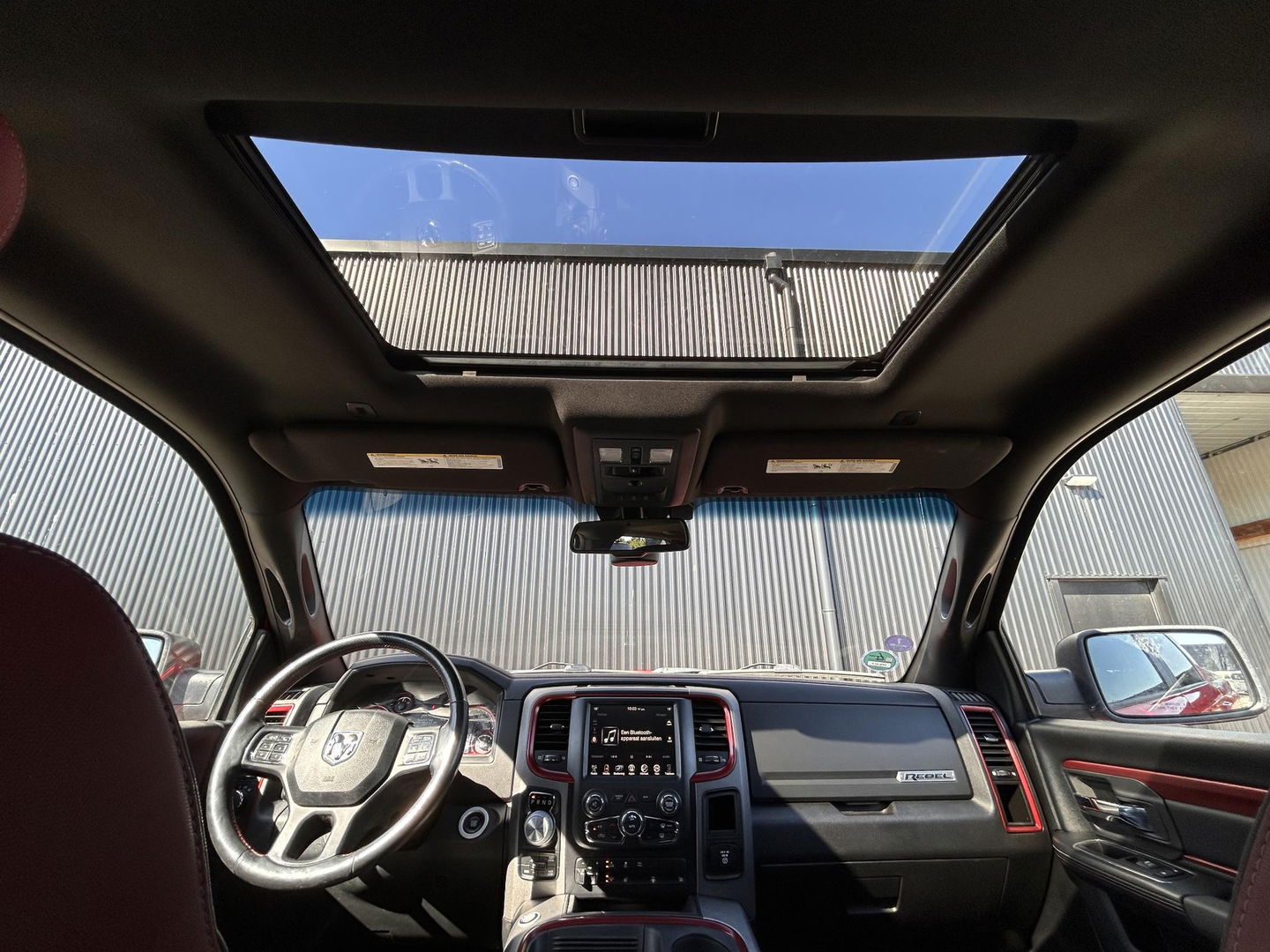 Dodge Ram Pick-Up 1500 REBEL 5.7 V8 Quad Cab 6'4 | MARGE | LUCHTVERING | PANO | OFFROAD | LEDER | 3500KG | PRINS LPG