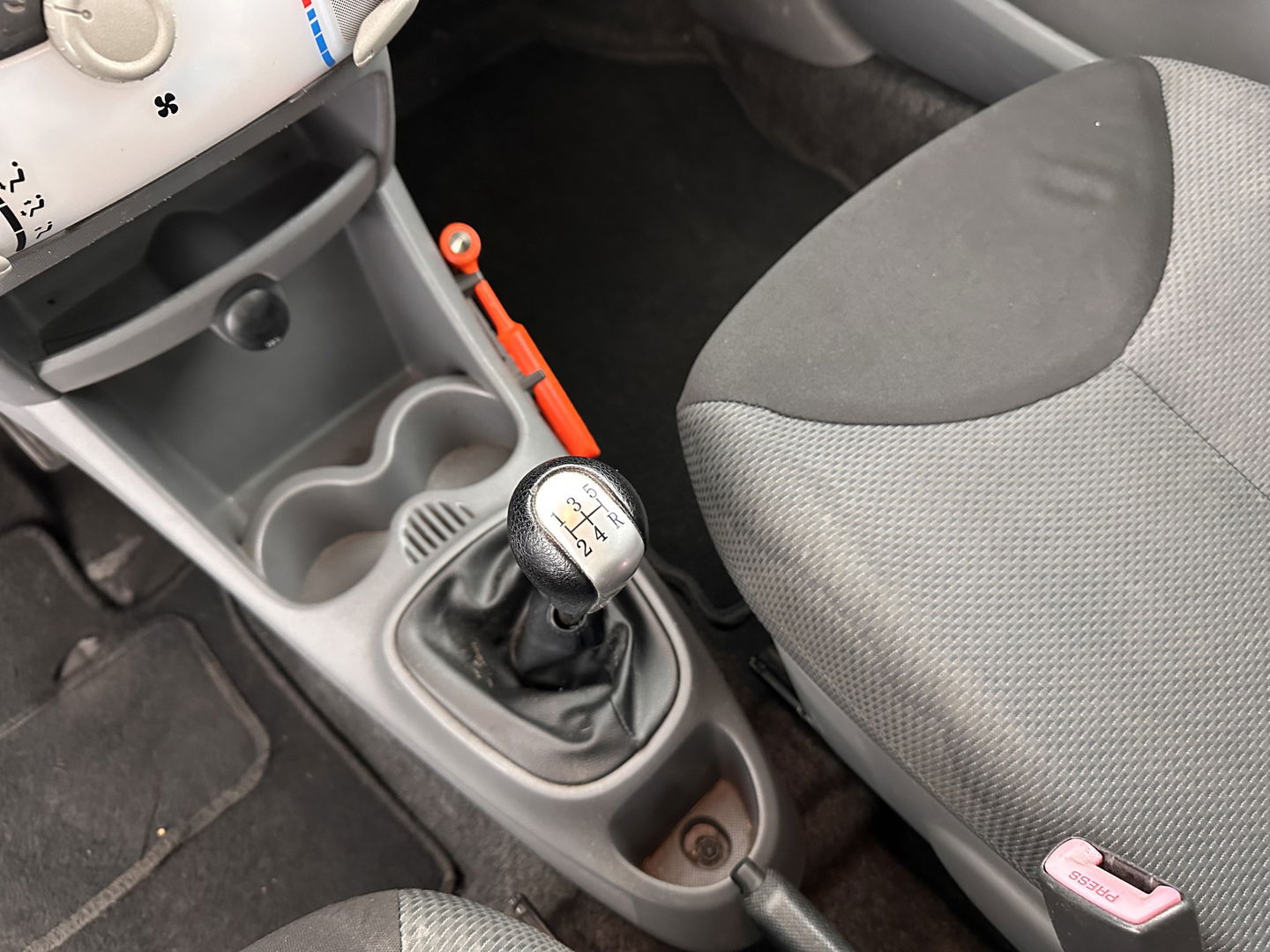 Toyota Aygo 1.0-12V + *RADIO | COMFORT-SEATS*