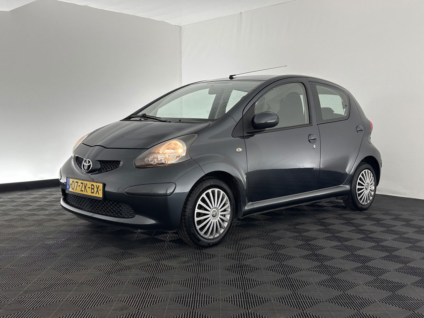 Toyota Aygo 1.0-12V + *RADIO | COMFORT-SEATS*