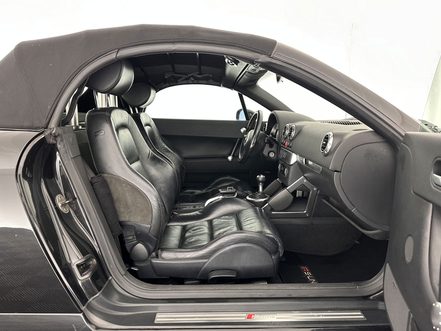 Audi TT Roadster 1.8 5V Turbo *NAPPA-FULL-LEATHER | XENON | BOSE-AUDIO | SPORT-SEATS | ECC | HEATED-SEATS | PDC | CRUISE | AIRSCARF | 18''ALU*