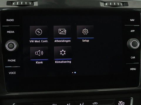 Volkswagen GOLF Variant 1.6 TDI Comfortline | Apple Carplay | Navigatie | Cruise Control Adaptief | Parkeersensor voor en achter | LED | LMV