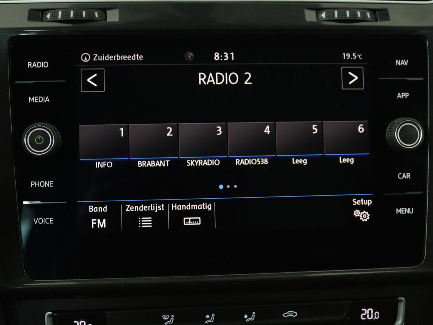 Volkswagen GOLF Variant 1.6 TDI Comfortline | Apple Carplay | Navigatie | Cruise Control Adaptief | Parkeersensor voor en achter | LED | LMV
