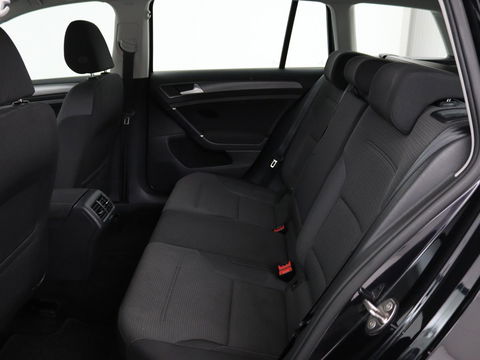 Volkswagen GOLF Variant 1.6 TDI Comfortline | Apple Carplay | Navigatie | Cruise Control Adaptief | Parkeersensor voor en achter | LED | LMV