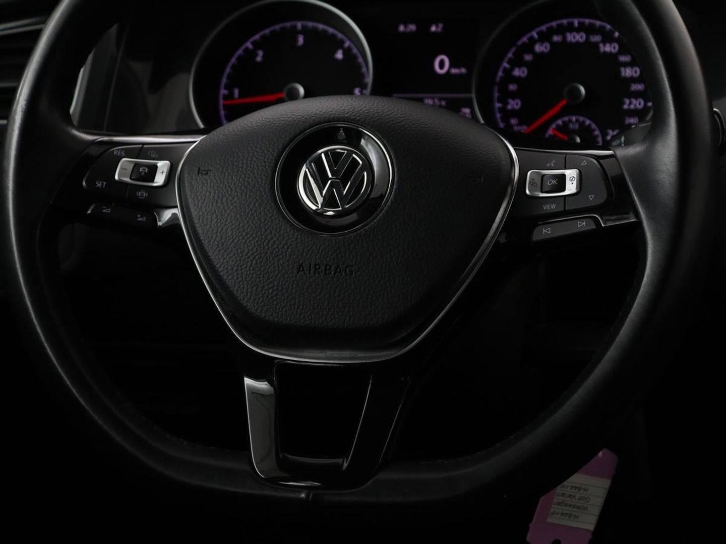 Volkswagen GOLF Variant 1.6 TDI Comfortline | Apple Carplay | Navigatie | Cruise Control Adaptief | Parkeersensor voor en achter | LED | LMV