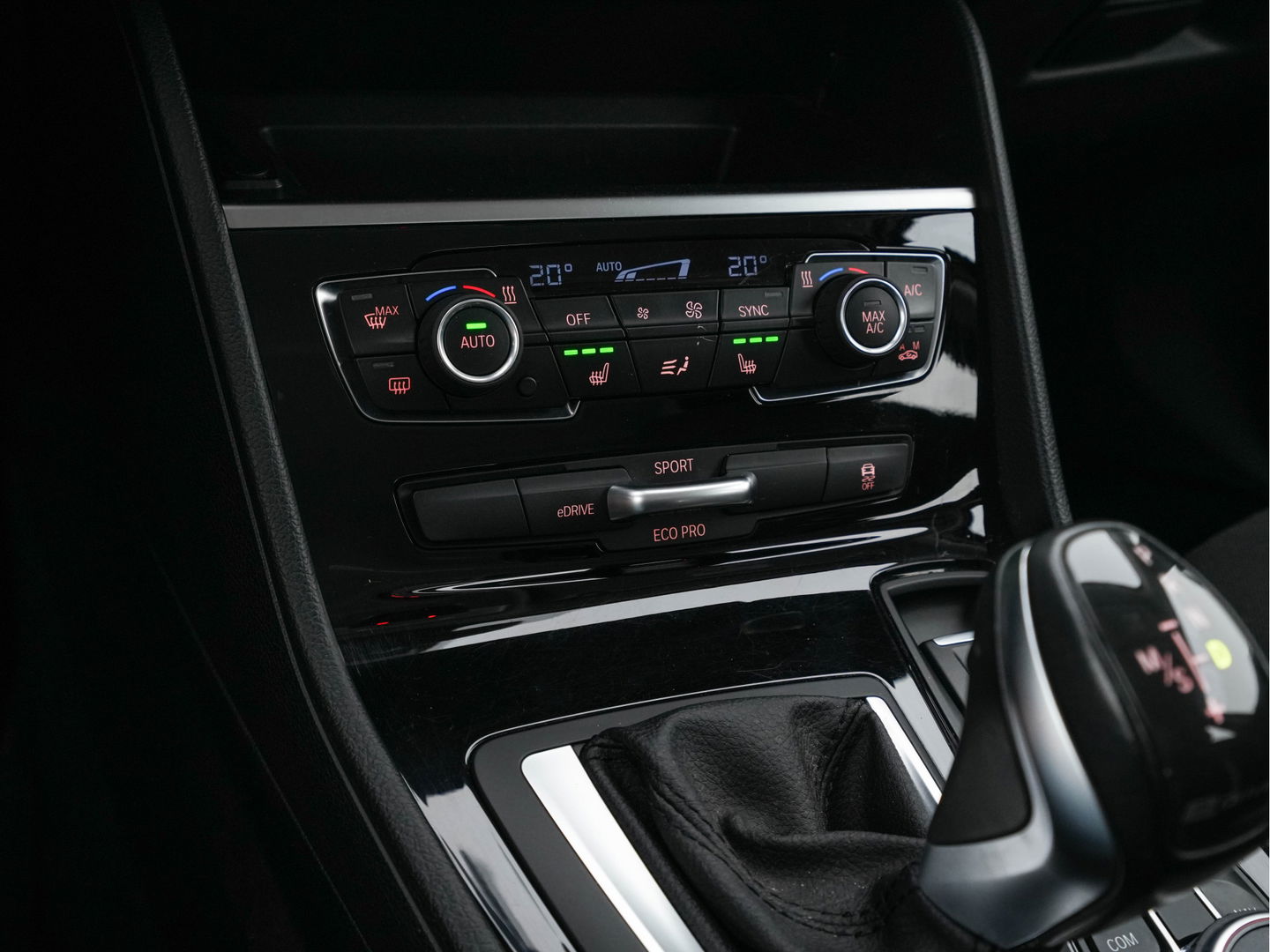 BMW 2 Serie Active Tourer AWD 225xe iPerformance High Executive Aut. *HEAD-UP | FULL-LED | NAVI-FULLMAP | HEATED-SPORT-SEATS  | ECC | PDC | CRUISE | 17''ALU*