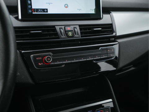 BMW 2 Serie Active Tourer AWD 225xe iPerformance High Executive Aut. *HEAD-UP | FULL-LED | NAVI-FULLMAP | HEATED-SPORT-SEATS  | ECC | PDC | CRUISE | 17''ALU*