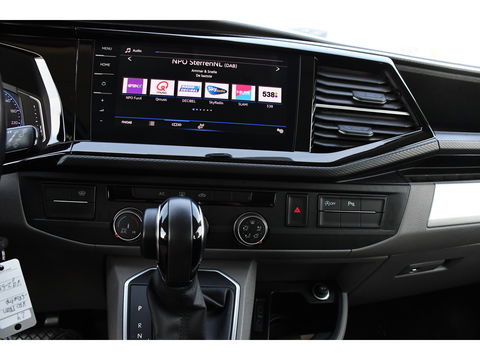 Volkswagen Transporter 2.0 TDI L2H1 30 DC Bulli Virtual, Adaptieve Cruise, Carplay, LED, Automaat, Trekhaak, 150PK, Sensoren, Uniek!