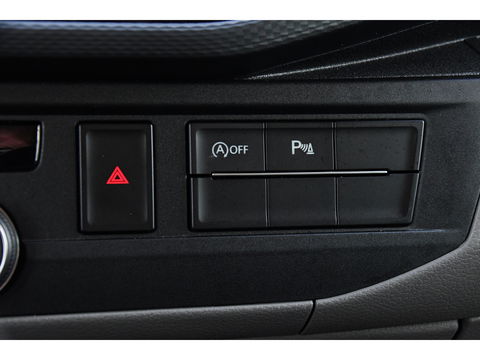 Volkswagen Transporter 2.0 TDI L2H1 30 DC Bulli Virtual, Adaptieve Cruise, Carplay, LED, Automaat, Trekhaak, 150PK, Sensoren, Uniek!