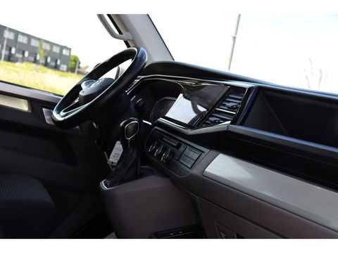 Volkswagen Transporter 2.0 TDI L2H1 30 DC Bulli Virtual, Adaptieve Cruise, Carplay, LED, Automaat, Trekhaak, 150PK, Sensoren, Uniek!
