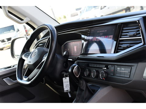 Volkswagen Transporter 2.0 TDI L2H1 30 DC Bulli Virtual, Adaptieve Cruise, Carplay, LED, Automaat, Trekhaak, 150PK, Sensoren, Uniek!