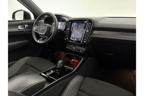 Volvo XC40 1.5 T5 Twin Engine R-Design 262PK Pano Camera LED Virtual Sfeer Trekhaak Memory Carplay Clima Cruise Navi PDC 20''LMV
