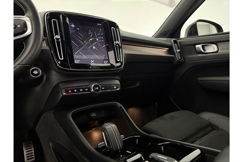 Volvo XC40 1.5 T5 Twin Engine R-Design 262PK Pano Camera LED Virtual Sfeer Trekhaak Memory Carplay Clima Cruise Navi PDC 20''LMV