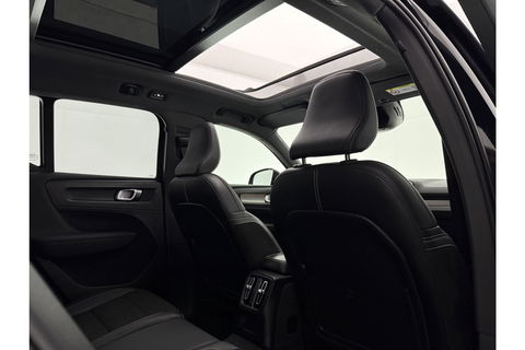 Volvo XC40 1.5 T5 Twin Engine R-Design 262PK Pano Camera LED Virtual Sfeer Trekhaak Memory Carplay Clima Cruise Navi PDC 20''LMV