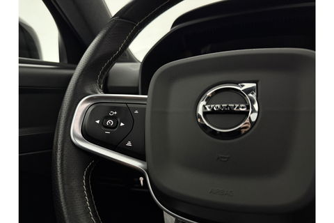 Volvo XC40 1.5 T5 Twin Engine R-Design 262PK Pano Camera LED Virtual Sfeer Trekhaak Memory Carplay Clima Cruise Navi PDC 20''LMV