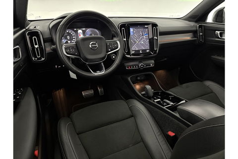 Volvo XC40 1.5 T5 Twin Engine R-Design 262PK Pano Camera LED Virtual Sfeer Trekhaak Memory Carplay Clima Cruise Navi PDC 20''LMV
