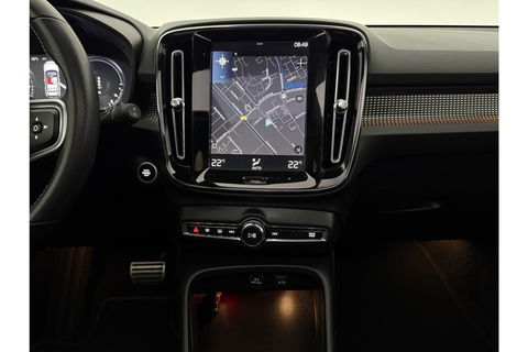 Volvo XC40 1.5 T5 Twin Engine R-Design 262PK Pano Camera LED Virtual Sfeer Trekhaak Memory Carplay Clima Cruise Navi PDC 20''LMV