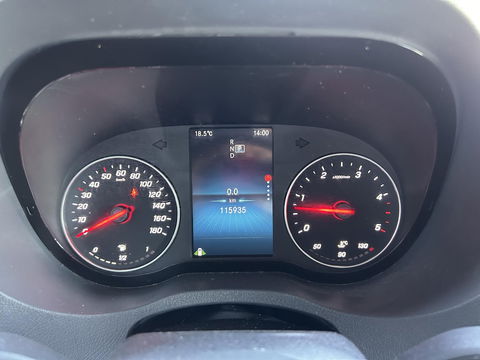 Mercedes-Benz Sprinter 319 3.0 V6 L2H2 | LED | 18 inch | Groot Scherm | 190PK