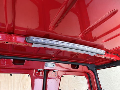 Mercedes-Benz Sprinter 319 3.0 V6 L2H2 | LED | 18 inch | Groot Scherm | 190PK
