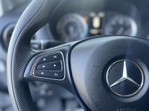 Mercedes-Benz Vito 114 CDI Lang L2H1 / AIRCO / CRUISE CONTROLE / NAVI / CAMERA / EURO 6
