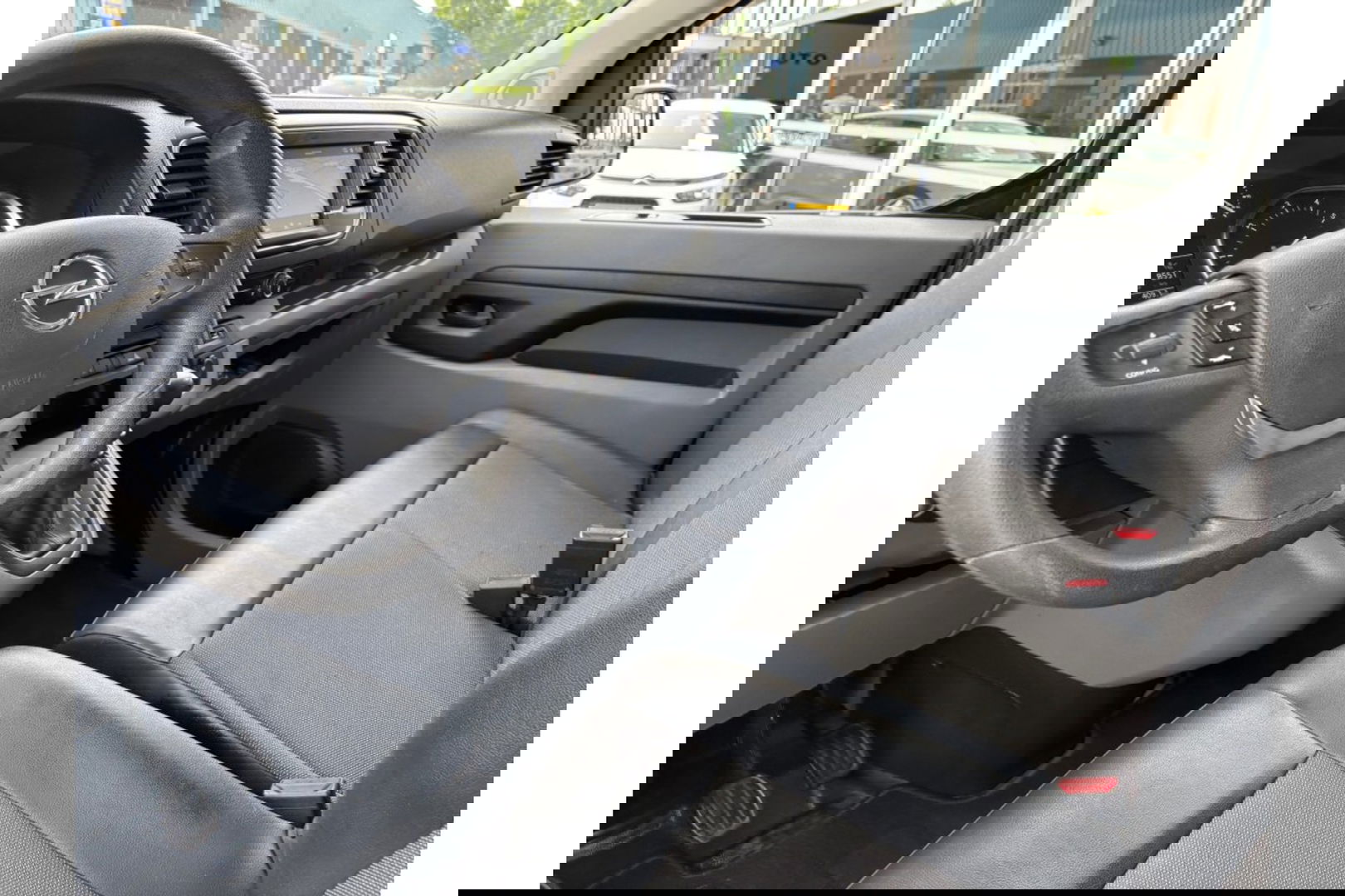 Opel Vivaro 1.5 CDTI L2 H1 NAVI AIRCO LEDER CAMERA
