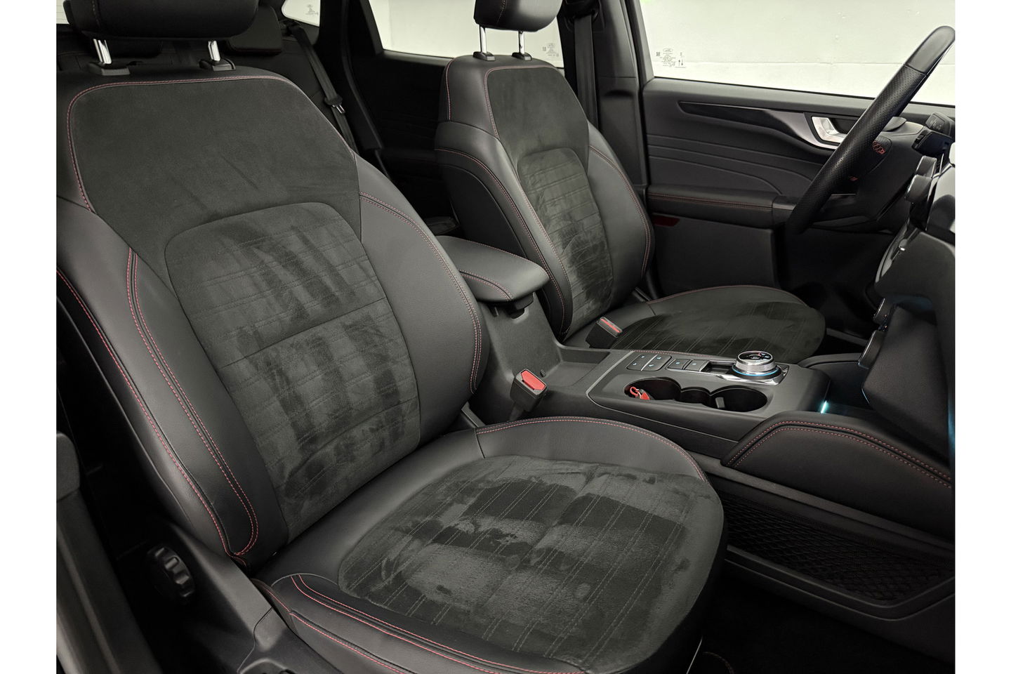 Ford Kuga 2.5 PHEV 209PK ST-Line Pano b/o Camera LED Virtual Trekhaak Carplay Clima Cruise Navi 18"LMV PDC