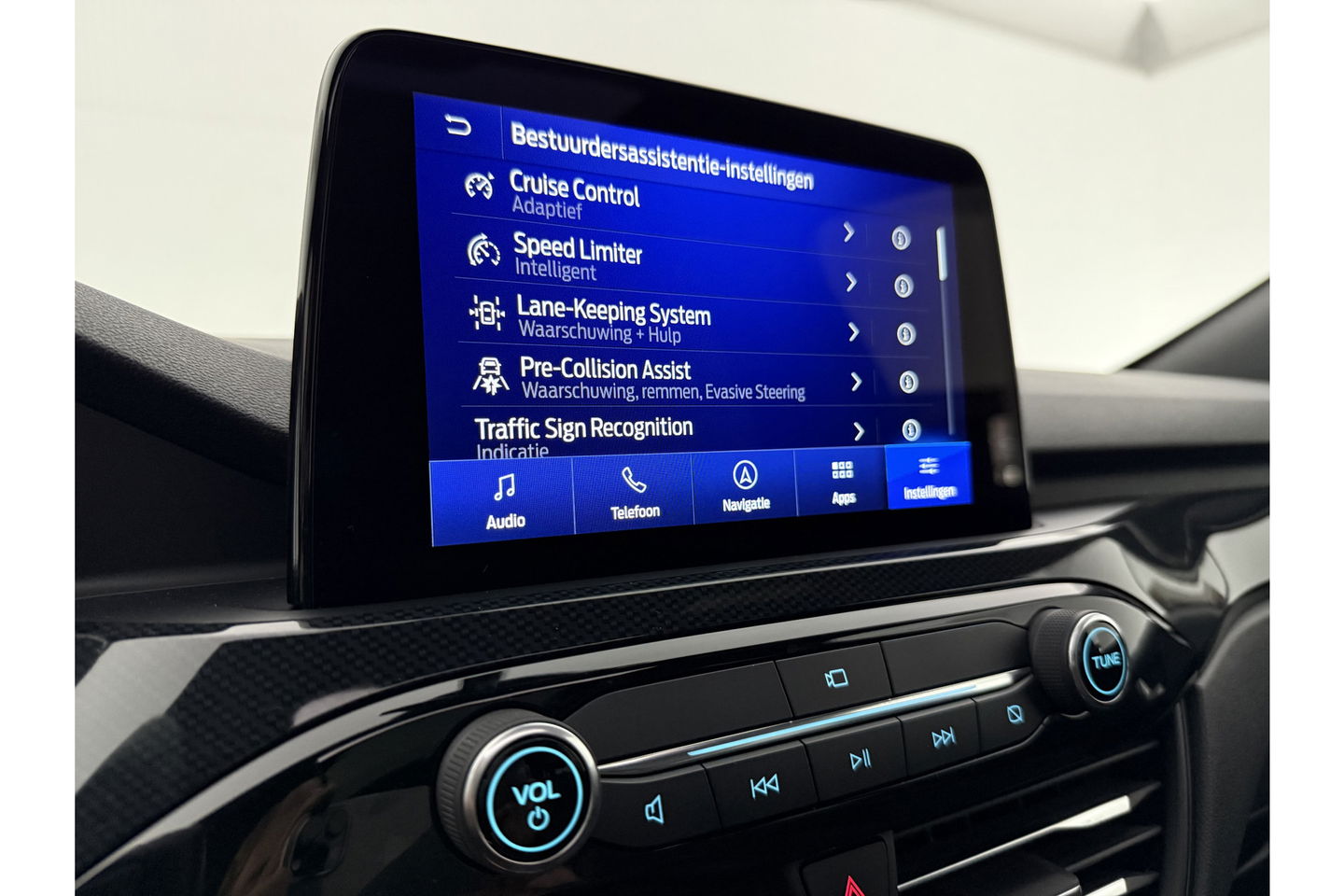 Ford Kuga 2.5 PHEV 209PK ST-Line Pano b/o Camera LED Virtual Trekhaak Carplay Clima Cruise Navi 18"LMV PDC