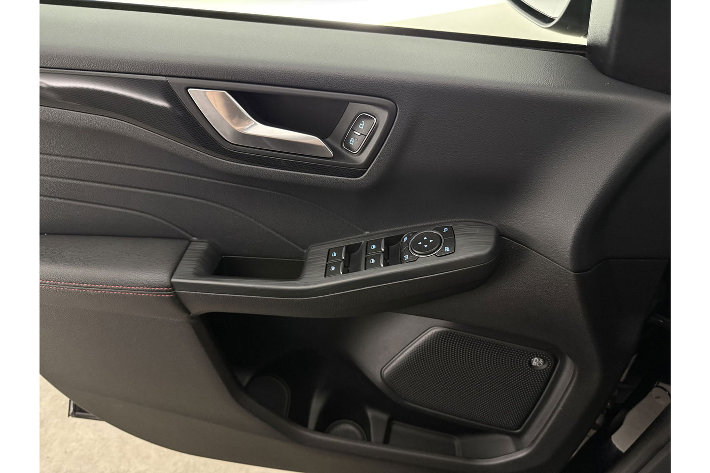 Ford Kuga 2.5 PHEV 209PK ST-Line Pano b/o Camera LED Virtual Trekhaak Carplay Clima Cruise Navi 18"LMV PDC