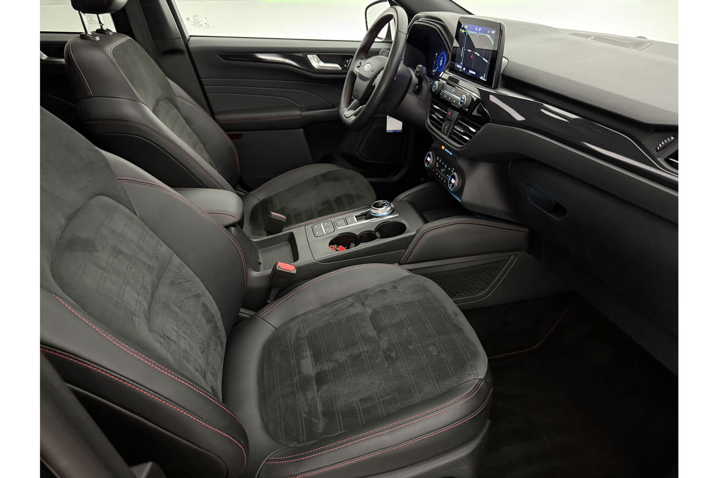 Ford Kuga 2.5 PHEV 209PK ST-Line Pano b/o Camera LED Virtual Trekhaak Carplay Clima Cruise Navi 18"LMV PDC