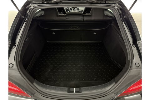 Mercedes-Benz CLA-Klasse 180 AMG Pano Camera Trekhaak Airco Cruise Navi 18"LMV PDC
