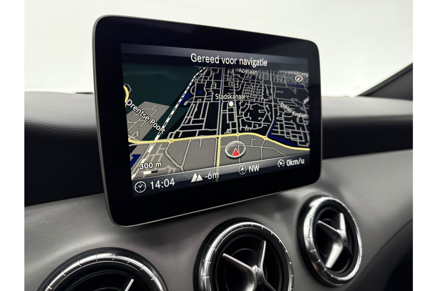 Mercedes-Benz CLA-Klasse 180 AMG Pano Camera Trekhaak Airco Cruise Navi 18"LMV PDC