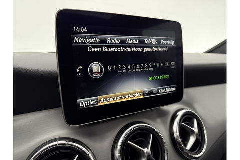 Mercedes-Benz CLA-Klasse 180 AMG Pano Camera Trekhaak Airco Cruise Navi 18"LMV PDC