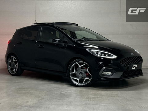 Ford Fiesta 1.5 EcoBoost ST-3 Performance Pano Recaro B&O CarPlay