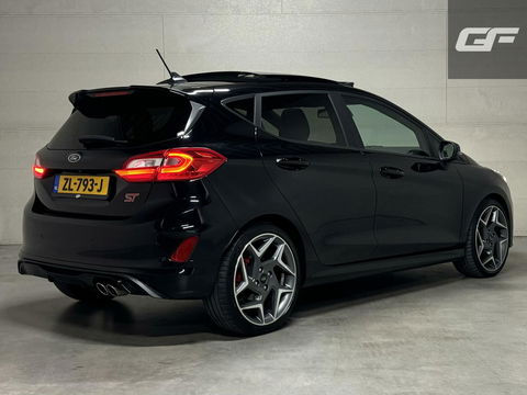 Ford Fiesta 1.5 EcoBoost ST-3 Performance Pano Recaro B&O CarPlay