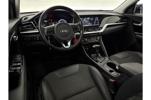 Kia Niro 1.6 GDi Hybrid DynamicLine Camera LED Trekhaak Carplay Clima Cuise Navi PDC 16''LMV