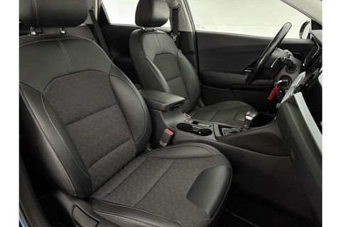 Kia Niro 1.6 GDi Hybrid DynamicLine Camera LED Trekhaak Carplay Clima Cuise Navi PDC 16''LMV