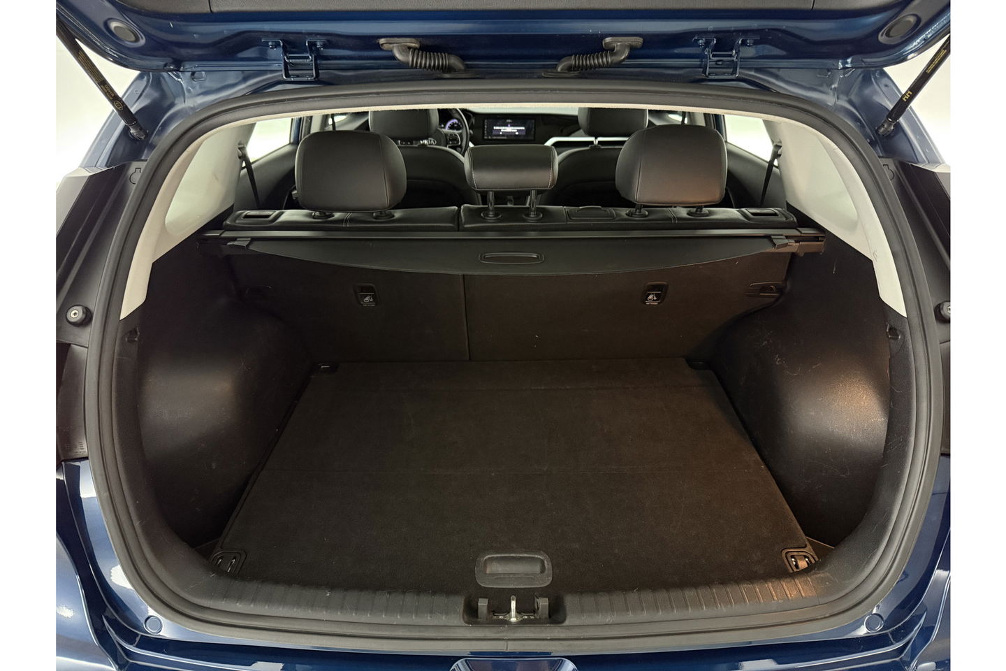 Kia Niro 1.6 GDi Hybrid DynamicLine Camera LED Trekhaak Carplay Clima Cuise Navi PDC 16''LMV