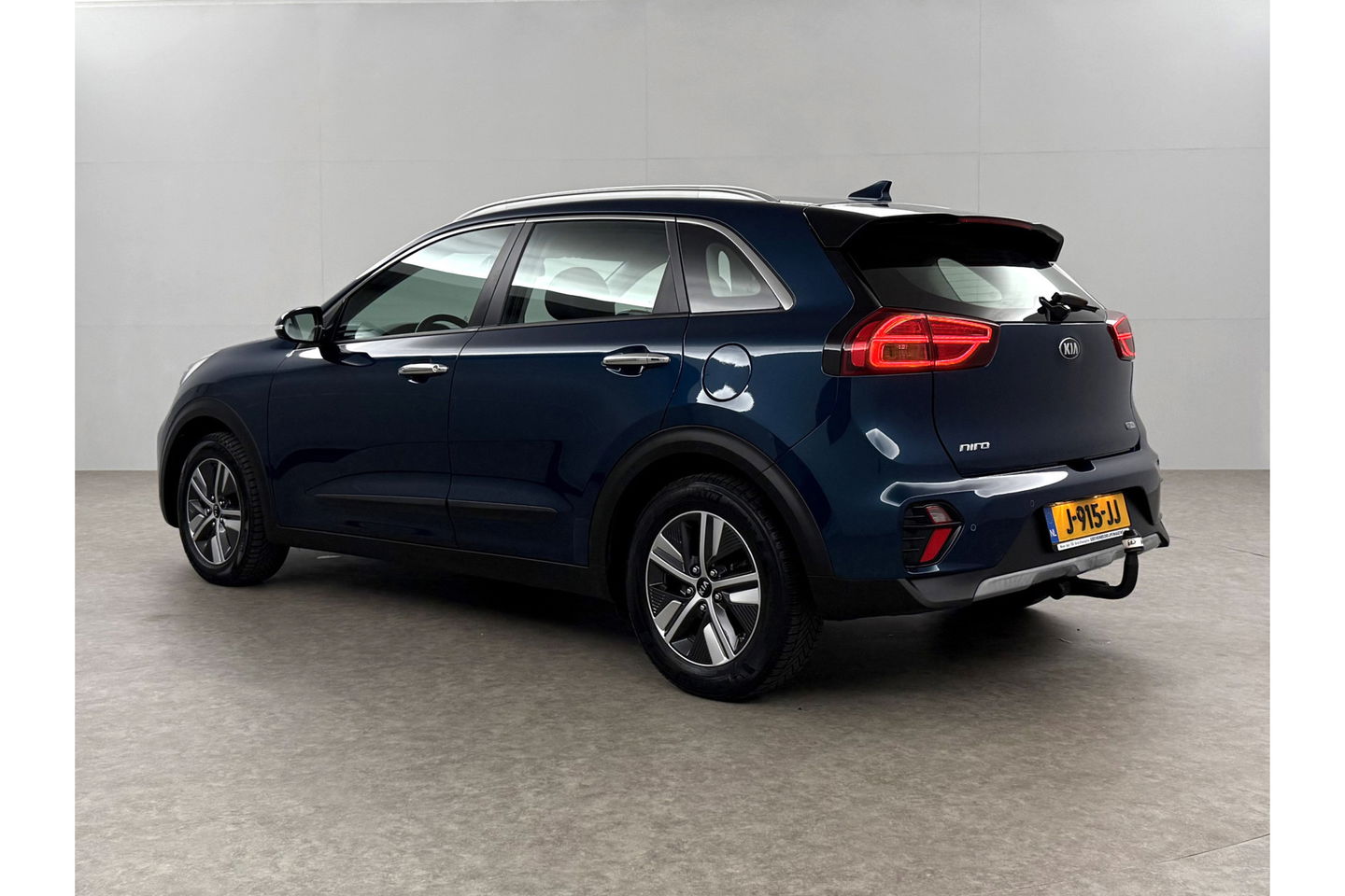 Kia Niro 1.6 GDi Hybrid DynamicLine Camera LED Trekhaak Carplay Clima Cuise Navi PDC 16''LMV