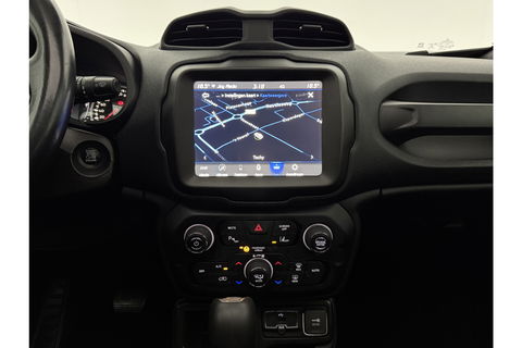 Jeep Renegade 1.3T DDCT Limited 150PK Automaat Pano Clima Cruise 18"LMV Elektrpakket