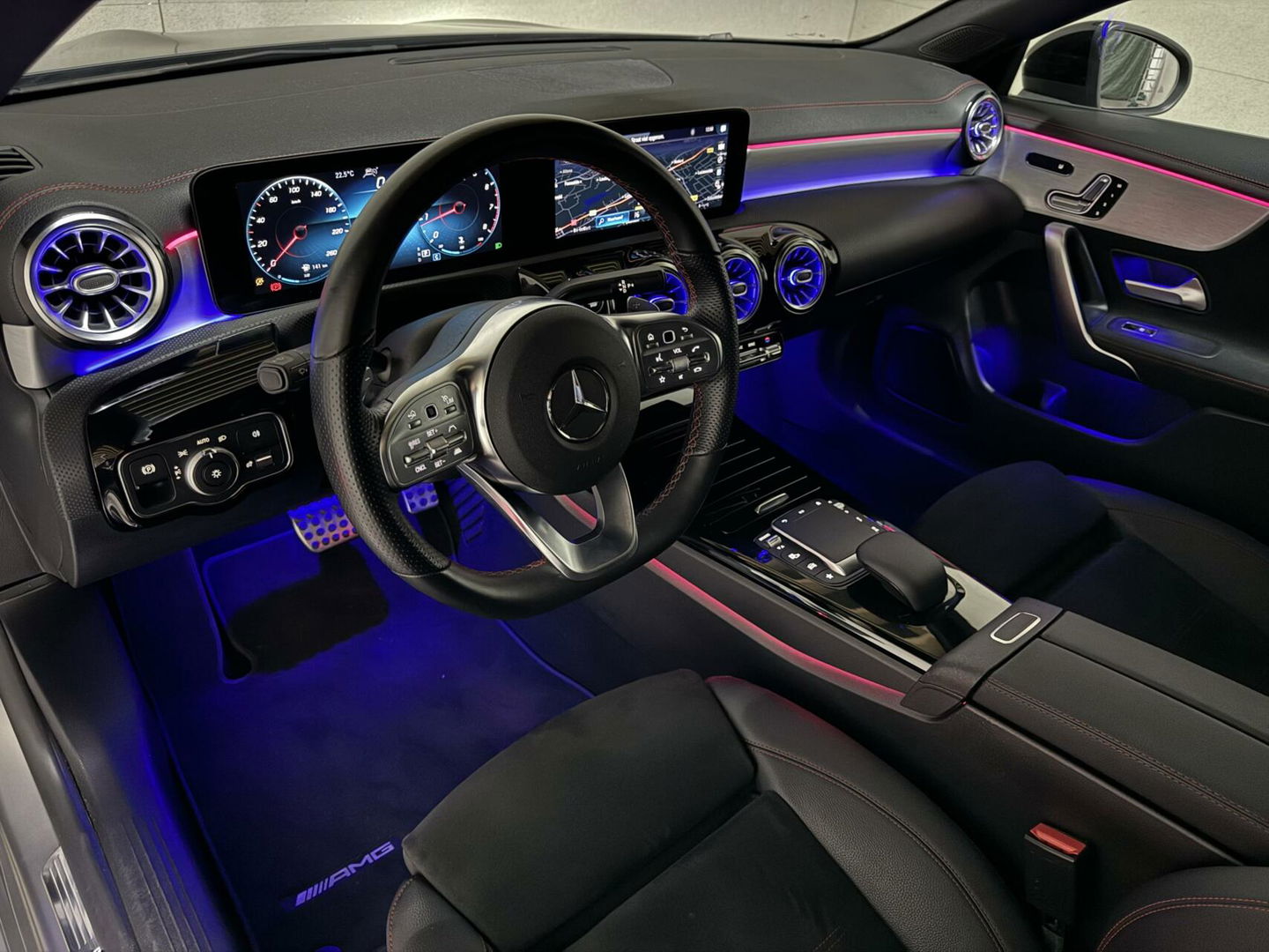 Mercedes-Benz CLA Shooting Brake 200 AMG Designo Matt Sfeer