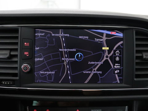 SEAT Leon 2.0 TSI FR Business Intense | Panoramadak | Apple CarPlay | Leder |Navigatie | Stoelverwarming | Cruise Control | LMV 18