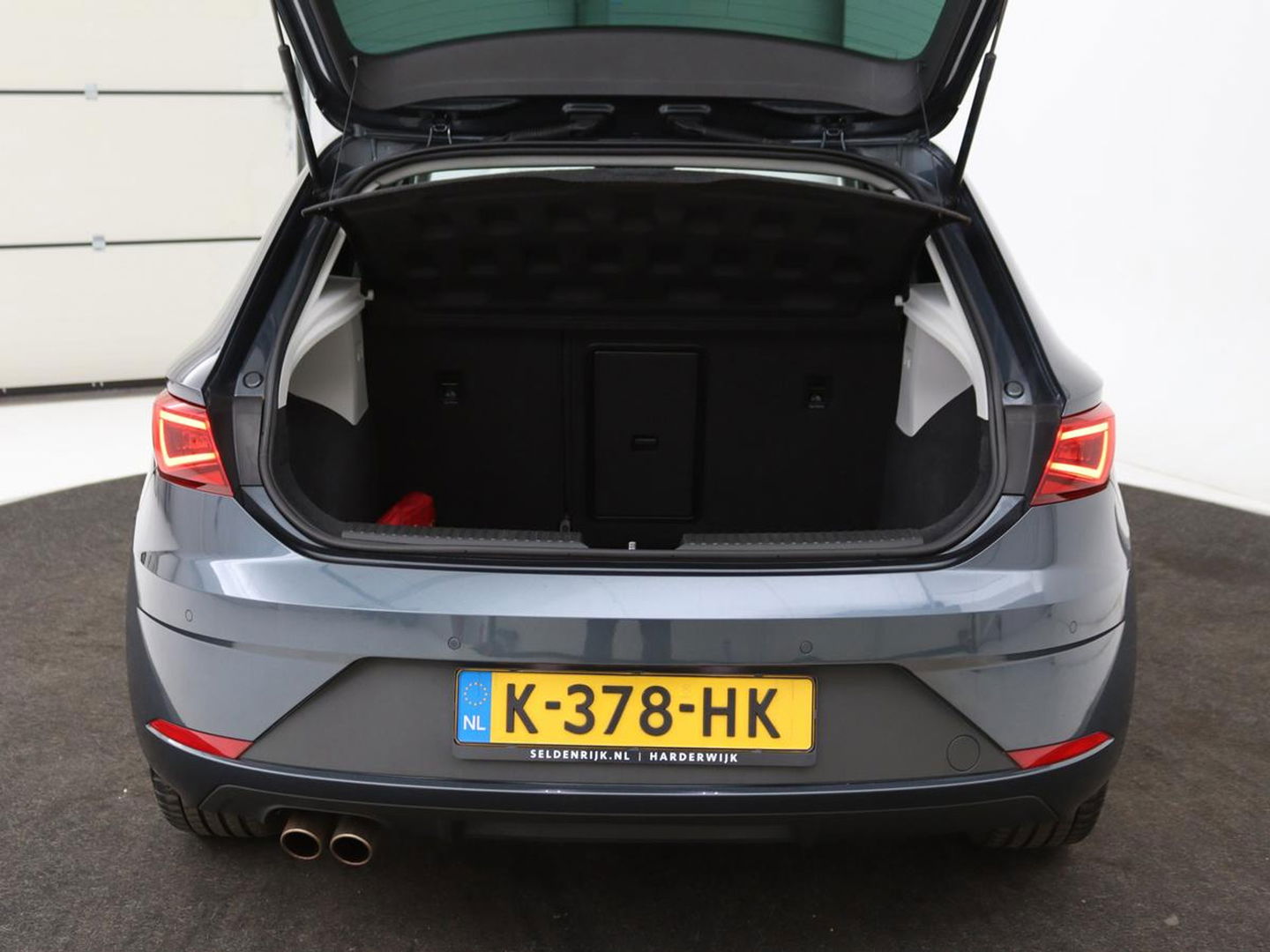 SEAT Leon 2.0 TSI FR Business Intense | Panoramadak | Apple CarPlay | Leder |Navigatie | Stoelverwarming | Cruise Control | LMV 18
